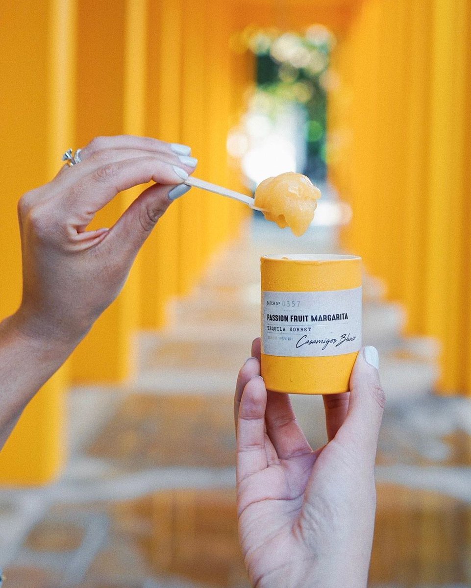 If there are two things refreshing enough to make any hot summer day bearable, it’s surely a scoop of ice cream or a frozen marg 🍋 So we say: Why not both? Stay refreshed + relaxed at #AubiRamsa 📸: <a href="/QuadroMiami/">Tara Hunter</a>
