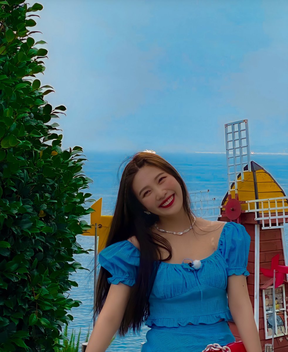 cxsmiczs's tweet photo. ㅤㅤㅤ ㅤㅤㅤㅤ ㅤㅤㅤㅤ ㅤㅤㅤㅤ ㅤ

               ˖۰ִۧࣥ۰۟  𝐎𝐧𝐞 𝐨𝐟 𝐚 kınd, 
       𝐥𝐢𝐯𝐢𝐧𝐠 𝐢𝐧 𝐚 𝐰𝐨𝐫𝐥𝐝 𝐠𝐨𝐧𝐞 : 𝐩𝐥𝐚𝐬𝐭𝐢𝐜
         𝐁𝐚𝐛𝐲, 𝐲𝐨𝐮'𝐫𝐞 𝐬𝐨 (.𝖈.)𝖑𝖆𝖘𝖘𝖎𝖈

ㅤㅤㅤ ㅤㅤㅤㅤ ㅤㅤㅤㅤ ㅤㅤㅤㅤ ㅤ https://t.co/I8CnwrnGbI