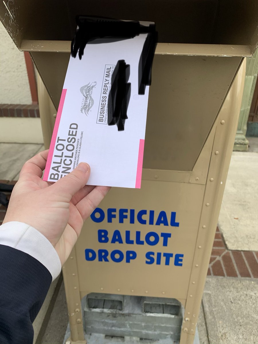 BrickWallJamieF's tweet photo. Deed is done #Vote #VoteORVote #BidenHarris2020 https://t.co/Yueld9xi9V