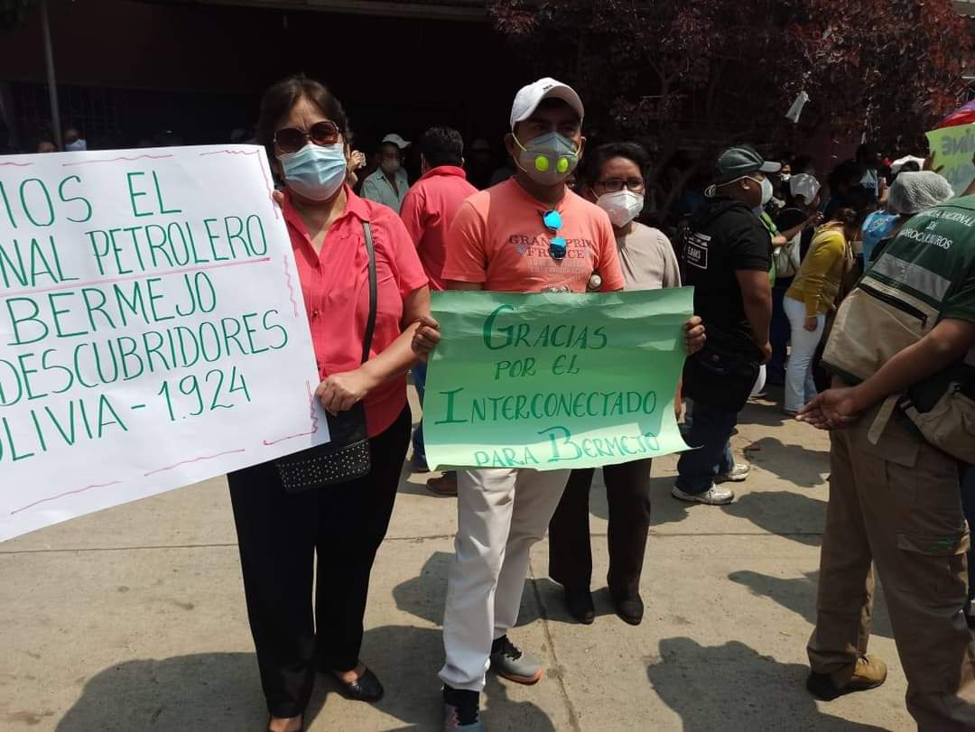 Ojorico1's tweet photo. El interconectado La Ventolera-Bermejo, un proyecto que anhelaba el pueblo bermejeño, ahora es una realidad. La presidenta Jeanine Áñez da inicio a este proyecto que garantizará energía eléctrica y beneficiará a la agroindustria. Nuestra misión es ayudar. https://t.co/rOsGM3Yfti