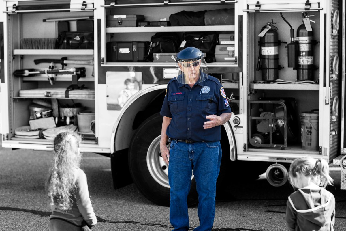 RandolphSchools's tweet photo. Thank you Randolph Firefighters for generously donating your time to visit with our kindergarten students at Fernbrook. During our students' outside mask break, which was compliant with social distancing and safety protocols, students learned about fire prevention and safety. https://t.co/CNHkIyGa9g