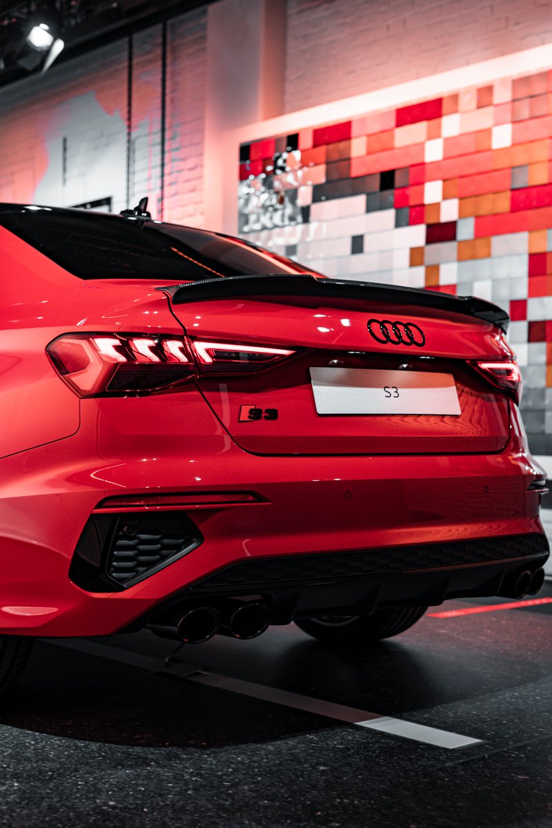 ¿280 caracteres para presentar en un tuit al nuevo Audi S3 Sedán? Mejor que las imágenes se expresen por ellas mismas. 

❤️ Si te estás frotando los ojos
RT Si quieres que sea trending topic
#AudiS3Sedan