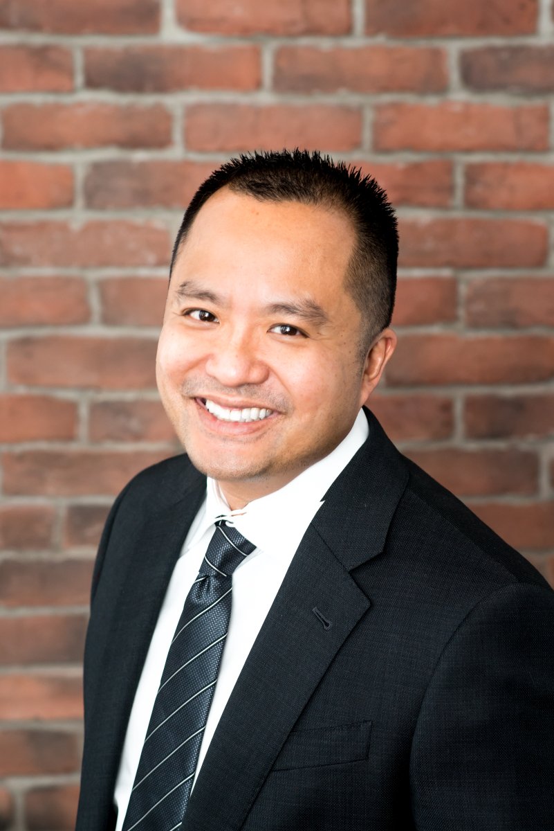 RogersMediaPR's tweet photo. We're excited to welcome @AlfredoTan to the Rogers Sports &amp; Media team as our new SVP of Strategy, Data &amp; Partnerships, beginning on November 2🎉📈

Alfredo has been at the heart of the digital world with past experience at @WestJet, @Facebook, &amp; @instagram💥

Welcome, Alfredo😃 https://t.co/bLiwkdpkFa