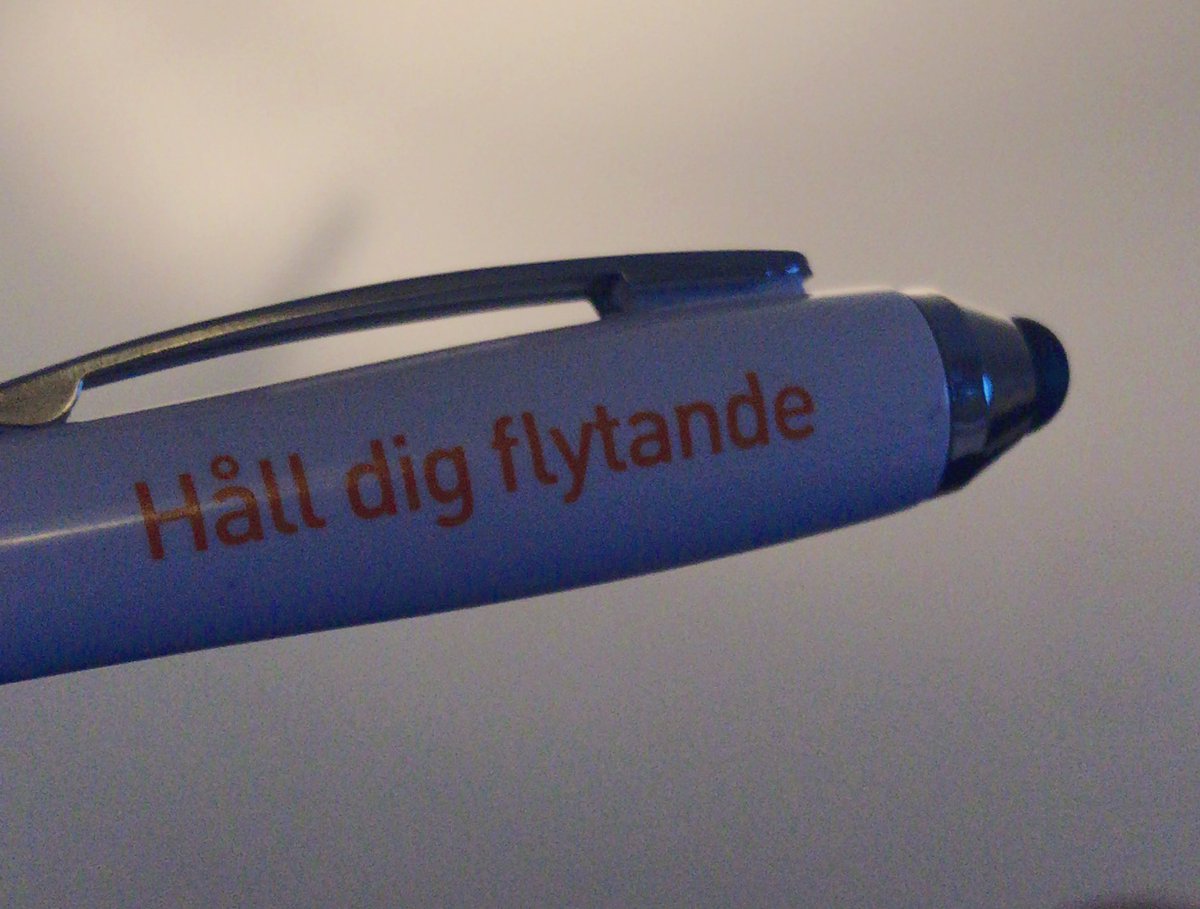 szwarcwald's tweet photo. Lärarnas a-kassa ber mig att hålla mig flytande. Jooorråsåatt... https://t.co/Y4uDTUkFN4