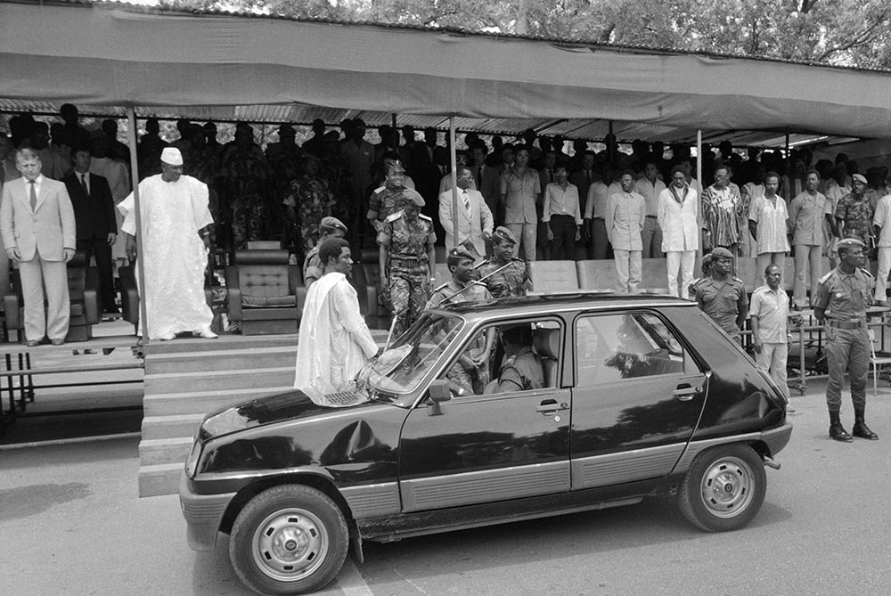 QFWWR's tweet photo. Famously, his government's official fleet was made up of Renault 5s (the cheapest car at that time on sale in BF). In but a few years the revolution made monumental strides in improving literacy, combating violence against women, easing civil strife and ending poverty. He was 37. https://t.co/5YIeJbjH4p