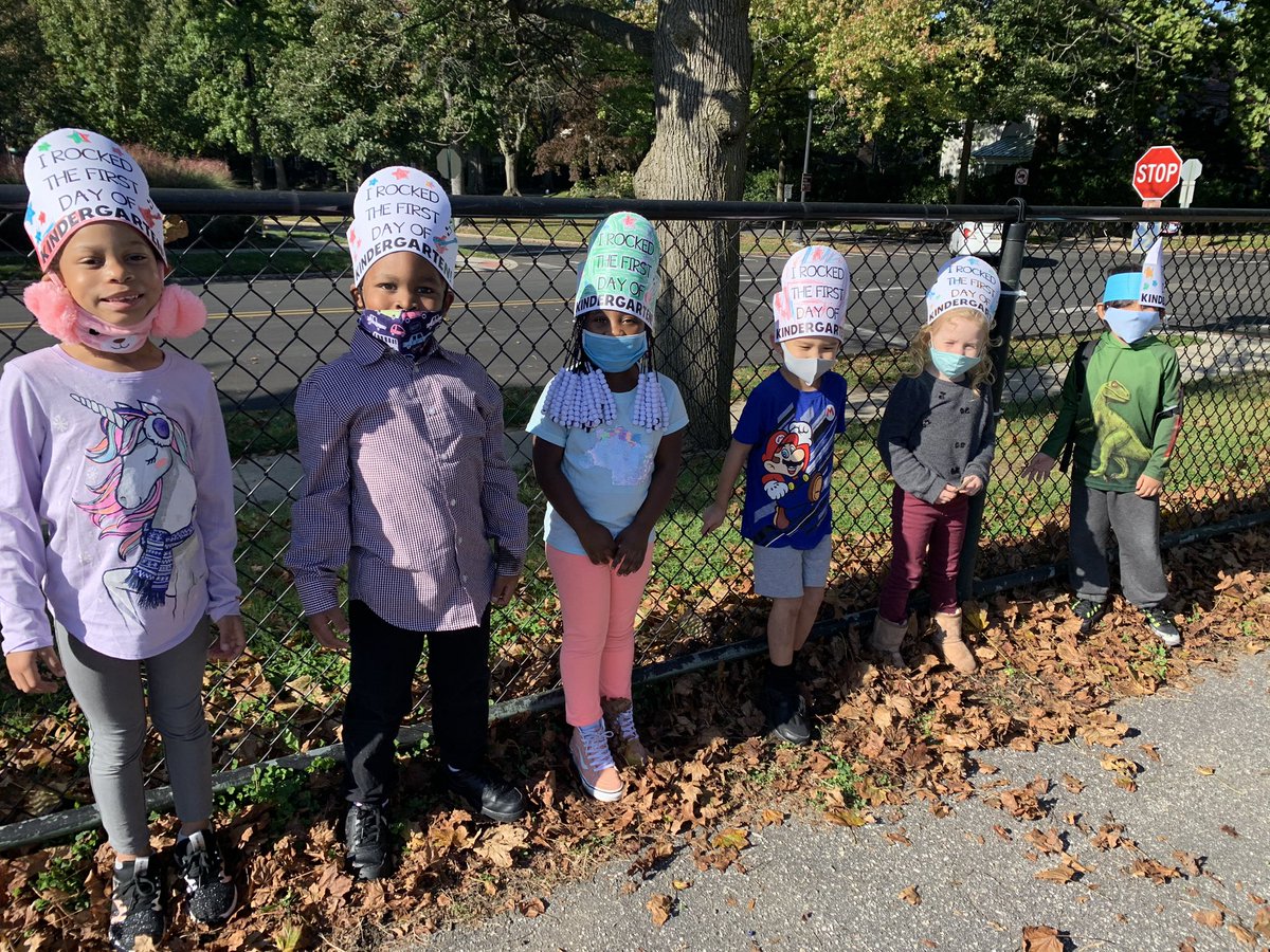 ChelseyTeacher's tweet photo. Part 3 of Pop-Up Classroom Fun 😃 @HighlandsPride @RedClaySchools @HighlandsAP #HESWildcats #HESScholars #Kindergarten https://t.co/nuYJ6vzHLr