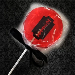 IceWitchBitcch's tweet photo. Bring a pumpkin and a mask for this knife and candy~ #WAP https://t.co/a3Slxb94tX