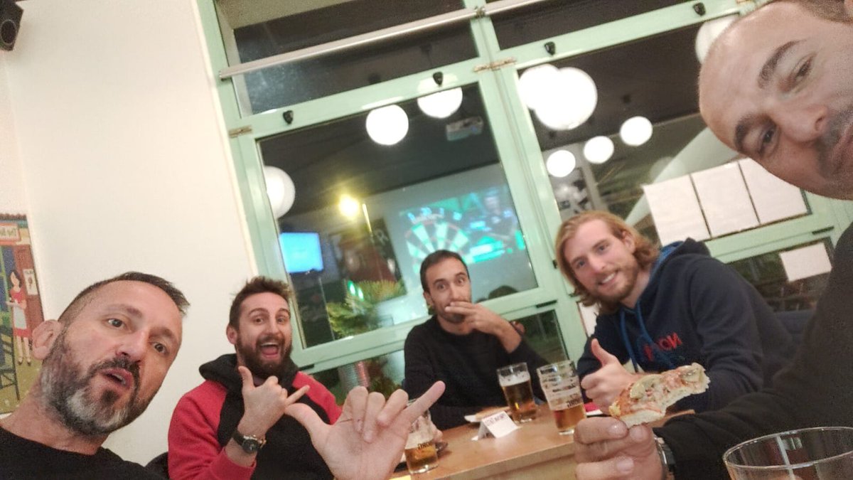 pumastyle74's tweet photo. #dazn180 @GiordanoReale TRB basket presente!!! Giurdo regala i un saluto spaziale!!! https://t.co/PRmyh7OjLz