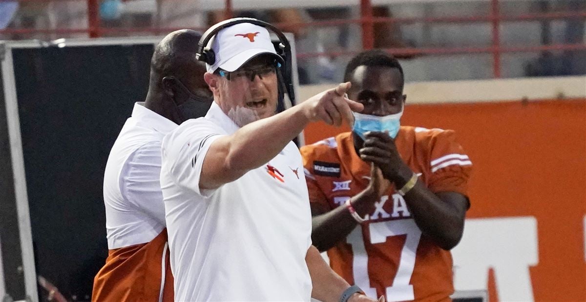Horns247's tweet photo. Source: Chris Del Conte conveyed to all coaches the expectation is for #Longhorns to stay for Eyes of Texas &amp; only #Texas football isn't following. "3 teams are playing right now. 2 are getting it right. 1 is getting it wrong. That speaks to coaching.”

🔗https://t.co/hpaJyVPJtN https://t.co/JSI5Hyvh7s