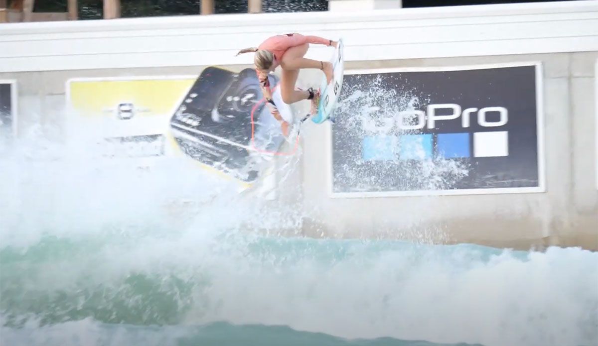 AlkiSurfShop's tweet image. 13-Year-Old Sierra Kerr Is Way Too Good at Surfing buff.ly/3ixfMhW #surfing #aerials #wavepools