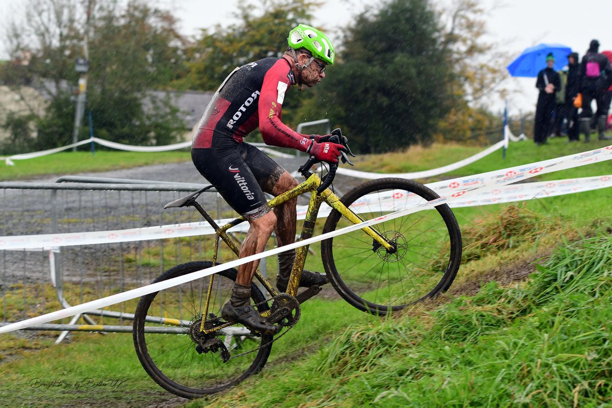 VeloUK's tweet photo. 2020/21 National Trophy Rd 1 - Vet 40

Nothing like a wet, muddy day to give photographers the chance to capture not only eye catching images but memorable memories #muddygoodfun #Memories #Westmorland 

More Photos Here: https://t.co/OY3yi4XumT https://t.co/PhhUQRkhZk