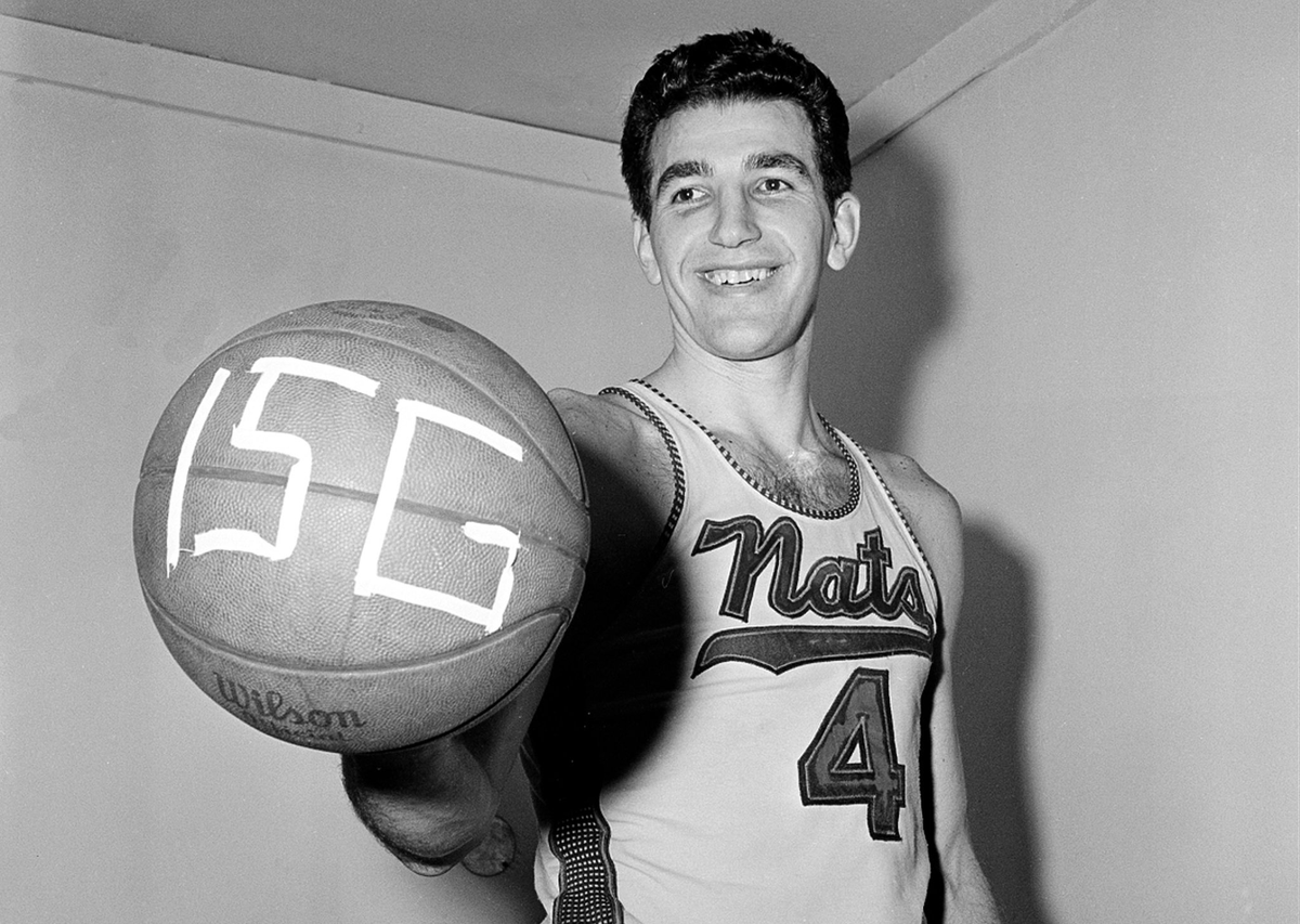 Schayes led Nats in WS in each of his first 10 seasons.Led by Schayes, Nats were one of NBA's best teams.In Schayes' 15 seasons, Nats:15x in POs3x in Finals1x champ (in 1955 between the Mikan-Lakers dynasty and the Russell-Celtics dynasty).