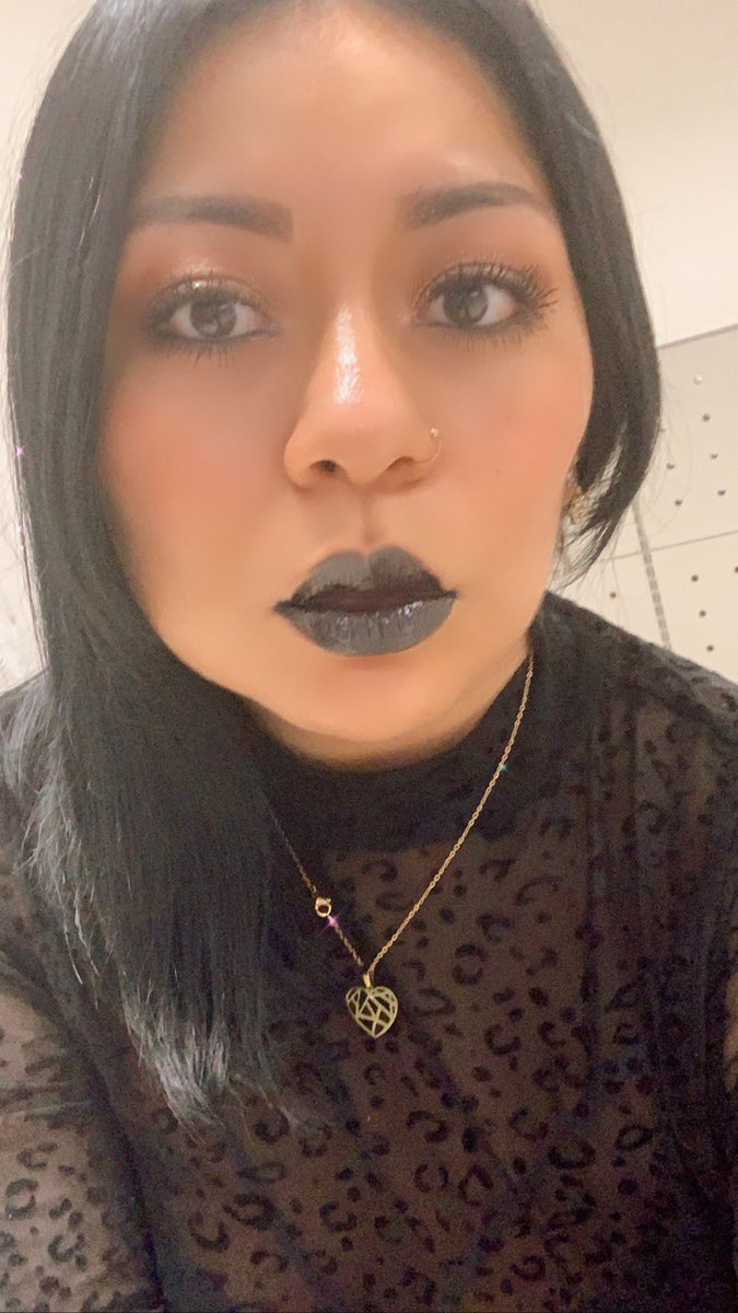 jessieyei9's tweet photo. Pocas veces m siento sexy, pero cuando lo siento me amo, me gusto y lo disfruto 🖤🌀🥰 #solnaranja #amate #tbt #IDontCare #ilikepink #ilikeblack https://t.co/PKP8Ts0Mpe