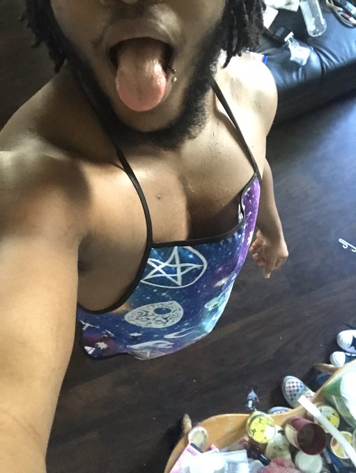 Ya boy fucked around and finally made and #onlyfans   https://t.co/5Ry8NhJoph https://t.co/dtMiFjvzk<a href="/tag/onlyfans"class="tags">#onlyfans</a>