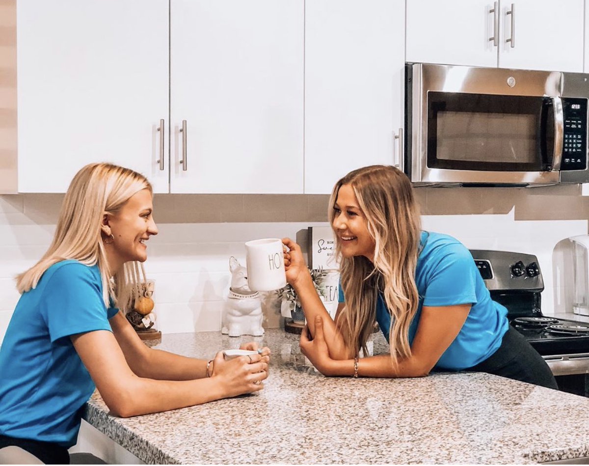 ApolloTempe's tweet photo. Come take a property tour with us this week and receive Apollo Promo Items of your choice and Energy Drinks! Call our office at (480)504-5300 to schedule! https://t.co/I9N7bMXeGt