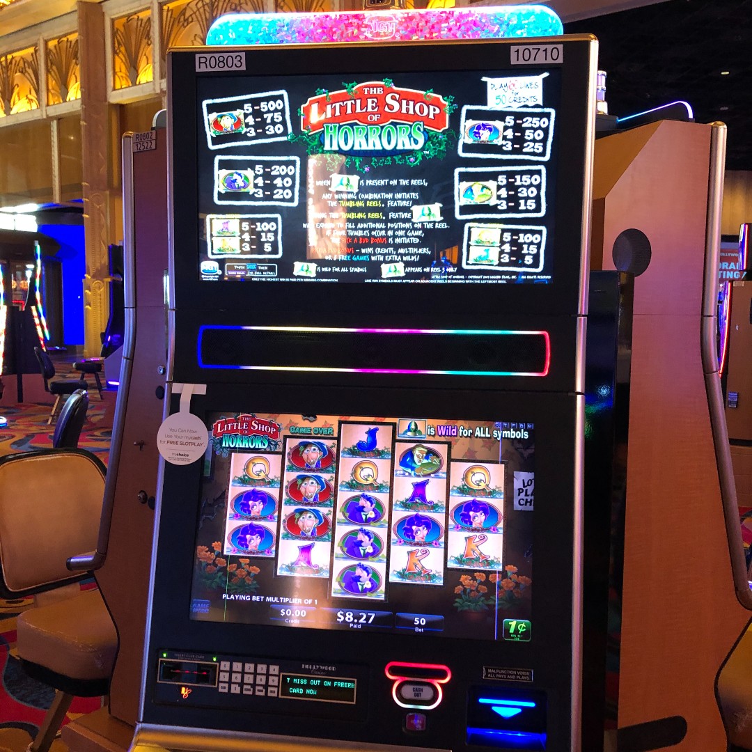 HollywoodCbus's tweet image. Have fun, but whatever you do, 🎶 don&apos;t feed the plants! 🎶 #SpookySlots