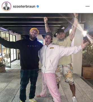 3. Now that the framework for why it would happen is out of the way, let& #39;s get to concrete evidence that Demi Lovato x Justin Bieber is coming. Notice Demi& #39;s comment on a yet unreleased Director X video, and Justin was there too (Scooter is wearing the same outfit).