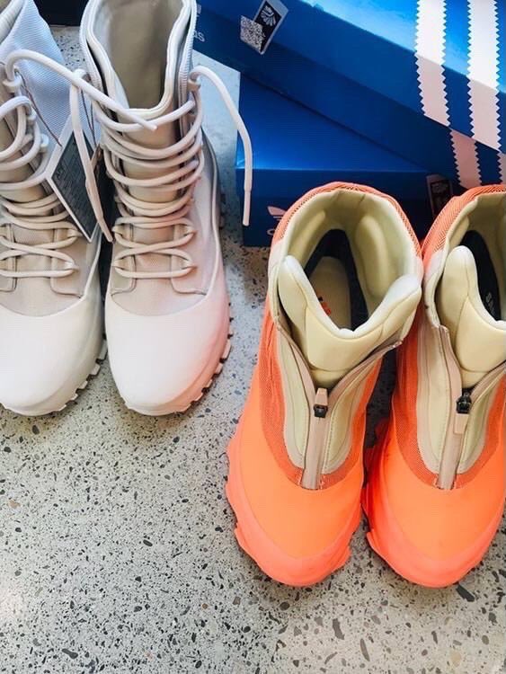 theyeezymafia's tweet image. YEEZY 1020 + 1050 V3