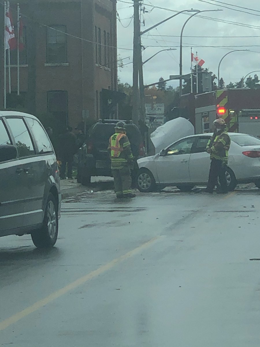 2 car collision at 13th Street and 2nd Ave W.