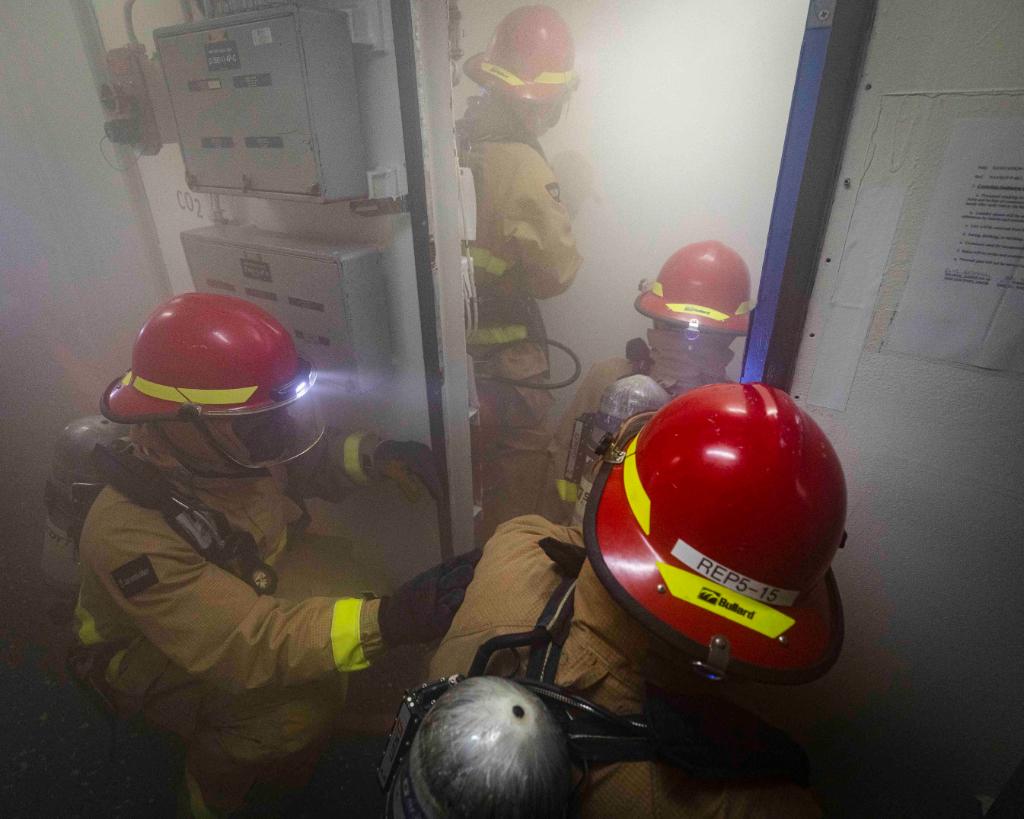 U.S. Navy (@USNavy) on Twitter photo 2020-10-15 20:00:10 Every Sailor is a firefighter! #USNavy Sailors simulate combating a fire during a damage control training team drill aboard the Arleigh Burke-class guided-missile destroyer #USSJohnSMcCain while underway ensuring a #FreeAndOpenIndoPacific in the #SouthChinaSea. Every Sailor is a firefighter! #USNavy Sailors simulate combating a fire during a damage control training team drill aboard the Arleigh Burke-class guided-missile destroyer #USSJohnSMcCain while underway ensuring a #FreeAndOpenIndoPacific in the #SouthChinaSea.
