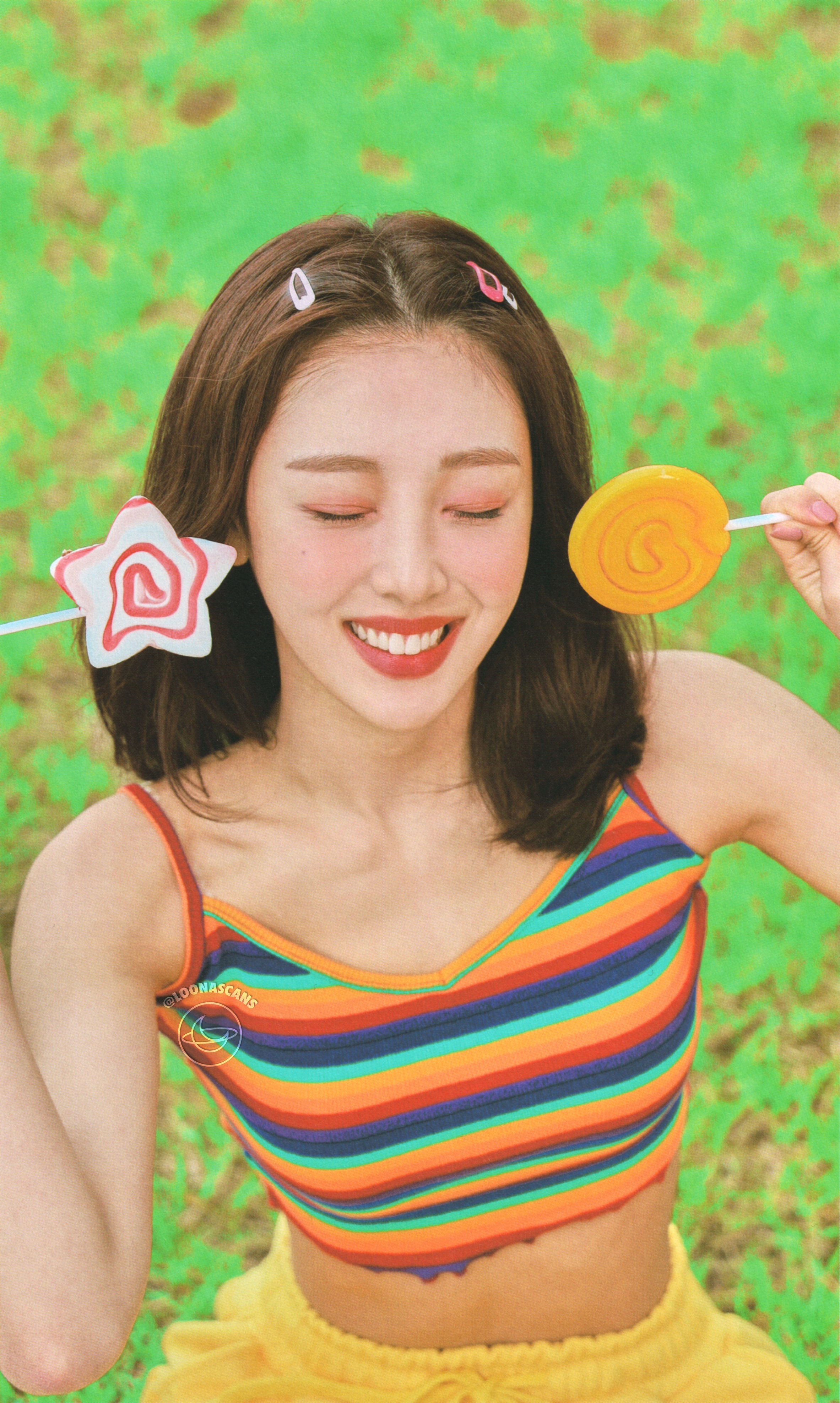 LOONA フォトブック　ヘジュ Amazon.com: Monthly Girl - [+ +] Debut Mini Album Normal A