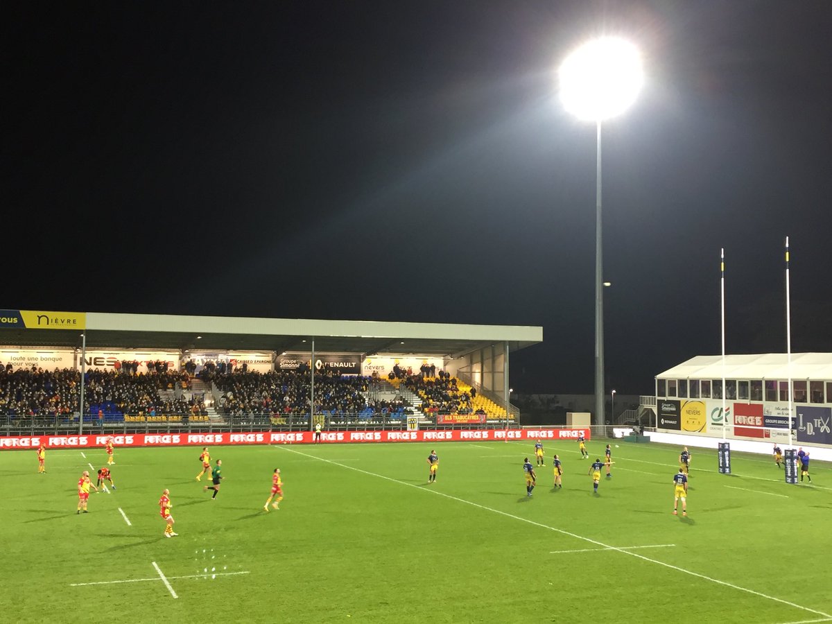 RemyChidaine's tweet photo. 73’ Nevers multiplie les fautes au sol et Perpignan poursuit sa moisson au pied. Volavola ajoute 3 points, Perpignan prend les devants pour la première fois dans ce match. 22-25 #USONUSAP https://t.co/GtwICsFCyl