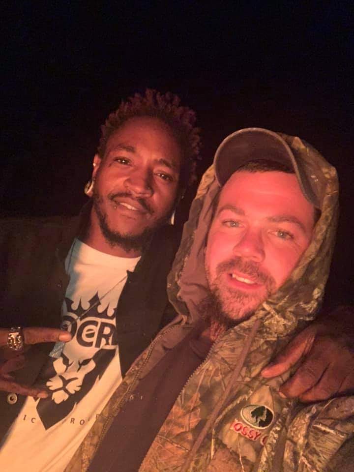 2 pic. Heavy on the merch..tap in!!!💯 https://t.co/ylNUFRCyUz