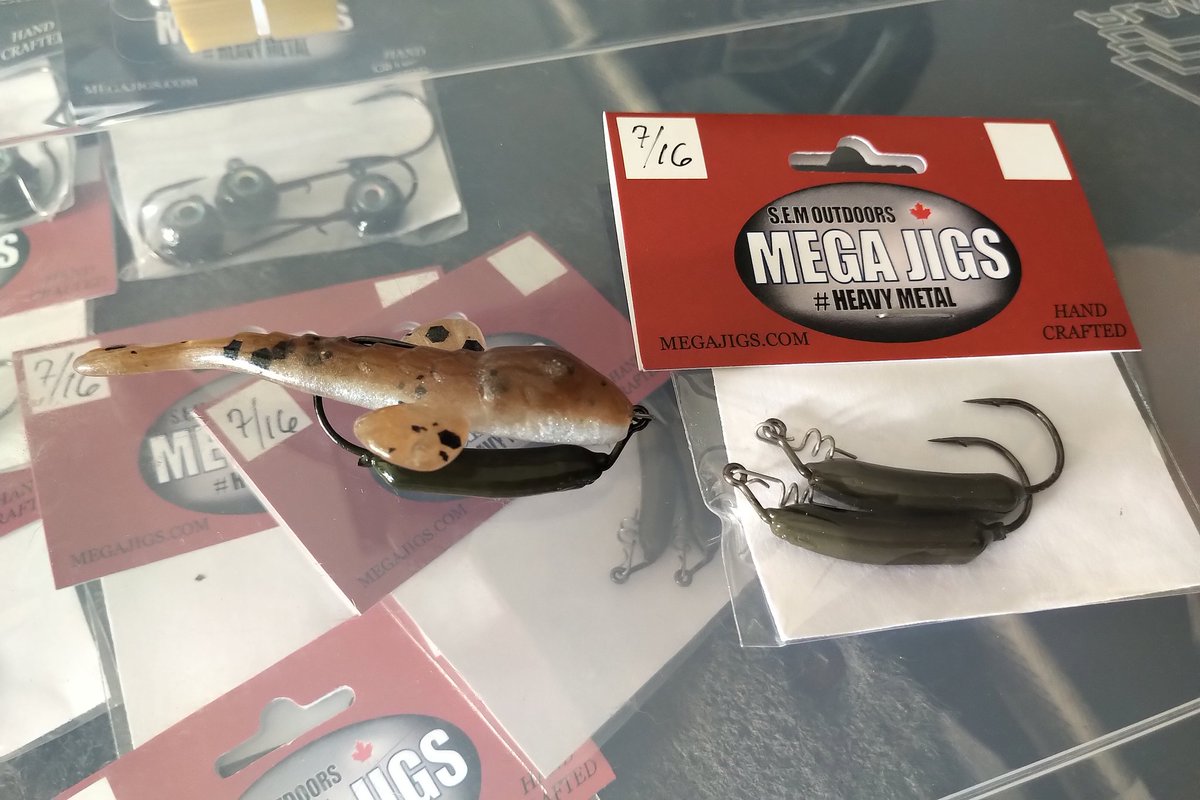 CanuckBassin's tweet photo. The ONE, TWO punch! @SEMoutdoors @MEGA_JIGS #MegaGobyJig and @Anglers_Choice #RidgebackGoby https://t.co/qUHZziNmjg