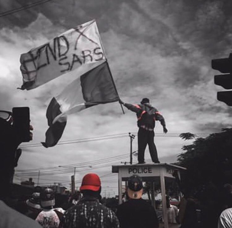 VeeNectar's tweet photo. From sidon look to soro sôké. 
Who would have thought that the Nigerian youth would wake up to reclaim the mantle of transformational leadership. 💪🏽🙌🏽
No one saw this coming. 
Progress! We moooooove! #WATTBA #EndSARS #EndPoliceBrutality https://t.co/V44SGDI3go