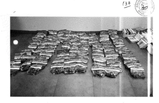 La foto ilustra parte de 230 kg de droga secuestrada en un allanamiento. ¿Alguien puede no ser cómplice de esta tenencia? Aplica: Facilitación del lugar #ladobdelajusticia