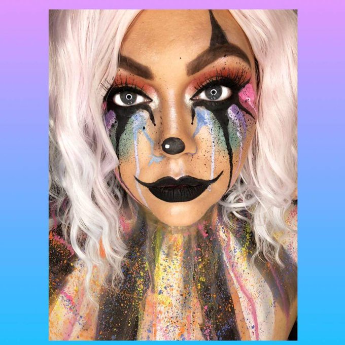 I'm thinking of doing my own variation of one of the following two looks for halloween...  Poll time