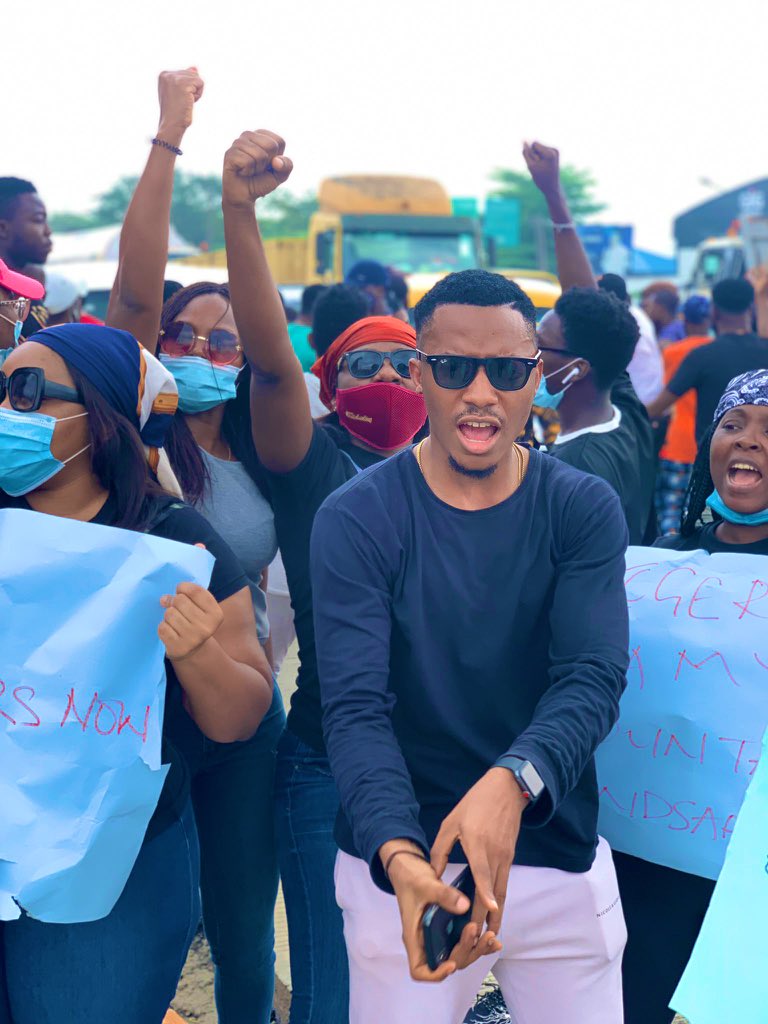 So many HANDSOME Nigerian youths came out for the  #EndSars Protest & I have a thread to prove my claims   #HandsomeNigerianYouthsAtEndSars(Alausa Hot & Charming Protesters)Ladies, Pick your handsome bobo & we will help you find his @ - THREAD (Category 1)