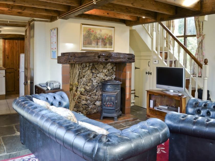 Missiejtravel's tweet photo. If you #lovetotravel you will love this #logfire, secluded #farmescape in #cumbria #LakeDistrict. You won't believe how #affordable it is! https://t.co/KuzV2fRbGa