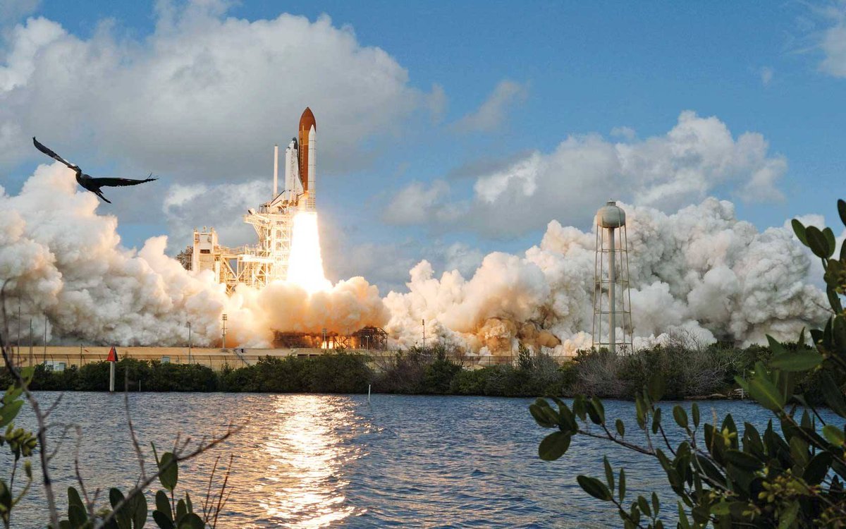 EuroSpaceHist's tweet photo. #OTD 23 October 2007, #STS-120 Space Shuttle #Discovery launched to @Space_Station with #ESA's @astro_paolo Nespoli making his 1st spaceflight on his #Esperia mission 👉https://t.co/gvGMcYbqXJ https://t.co/wWEKjQk6y7