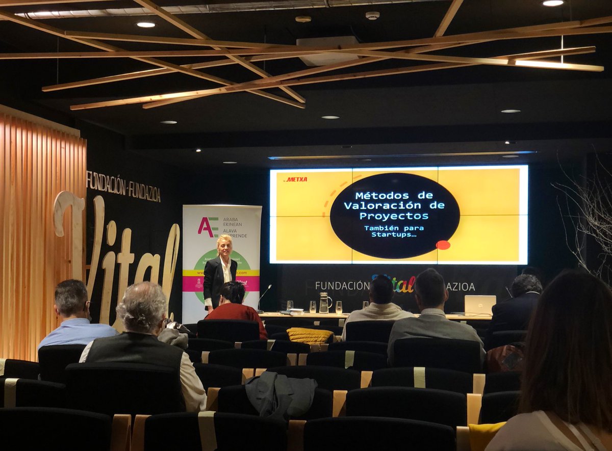 Alava Emprende (@alavaemprende) on Twitter photo 📈 ¡Arranca la 2ª sesión del “Taller de iniciación a la inversión en startups y proyectos emprendedores”!
Hoy contamos con las experiencias y consejos de <a href="/LauraMetxa/">Laura Unzueta</a>, <a href="/enekoknorr/">Eneko Knorr</a>, <a href="/guillerarregui/">Guillermo Arregui</a>, <a href="/MunozBaroja/">Pedro Muñoz Baroja</a> y <a href="/XabiAlvarez/">Xabi Alvarez</a>. Nos espera una jornada de lo más interesante. 📈 ¡Arranca la 2ª sesión del “Taller de iniciación a la inversión en startups y proyectos emprendedores”!
Hoy contamos con las experiencias y consejos de <a href="/LauraMetxa/">Laura Unzueta</a>, <a href="/enekoknorr/">Eneko Knorr</a>, <a href="/guillerarregui/">Guillermo Arregui</a>, <a href="/MunozBaroja/">Pedro Muñoz Baroja</a> y <a href="/XabiAlvarez/">Xabi Alvarez</a>. Nos espera una jornada de lo más interesante.