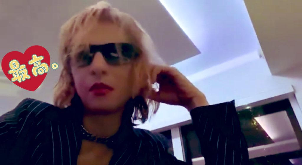 @YoshikiOfficial @YoshikiChannel ✨きゃーーーー!💕💕
🌹\\(≧▽≦)//🌹
⭐️✨YOSHIKIさん✨⭐️
⚡️めちゃくちゃ カッコィィ⤴︎⤴︎💖💖
🎀極秘撮影 & 独占インタビュー🎀
❤️とても楽しみに❤️
❤️ぉ待ちしてぉります❤️
#yoshiki #XJAPAN #LA https://t.co/64Ka1ez3Jr