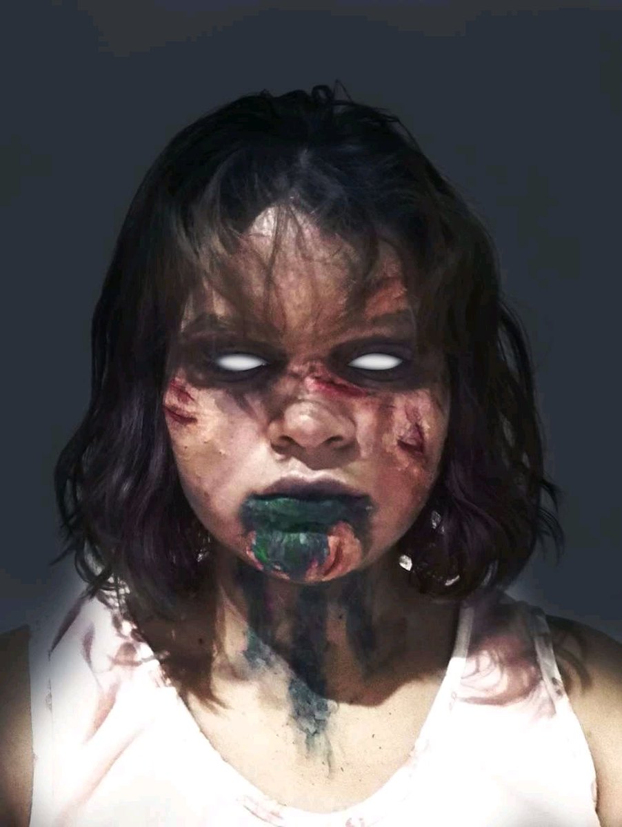 floralashe's tweet image. TW/ gore, fake blood

Hello @LiamPayne I get inspired by your lovely doll to make this makeup to the #LPMakeUpComp 
Hope you like it hehe can't wait to see you soon 💙👻🎃🕸️🕷️