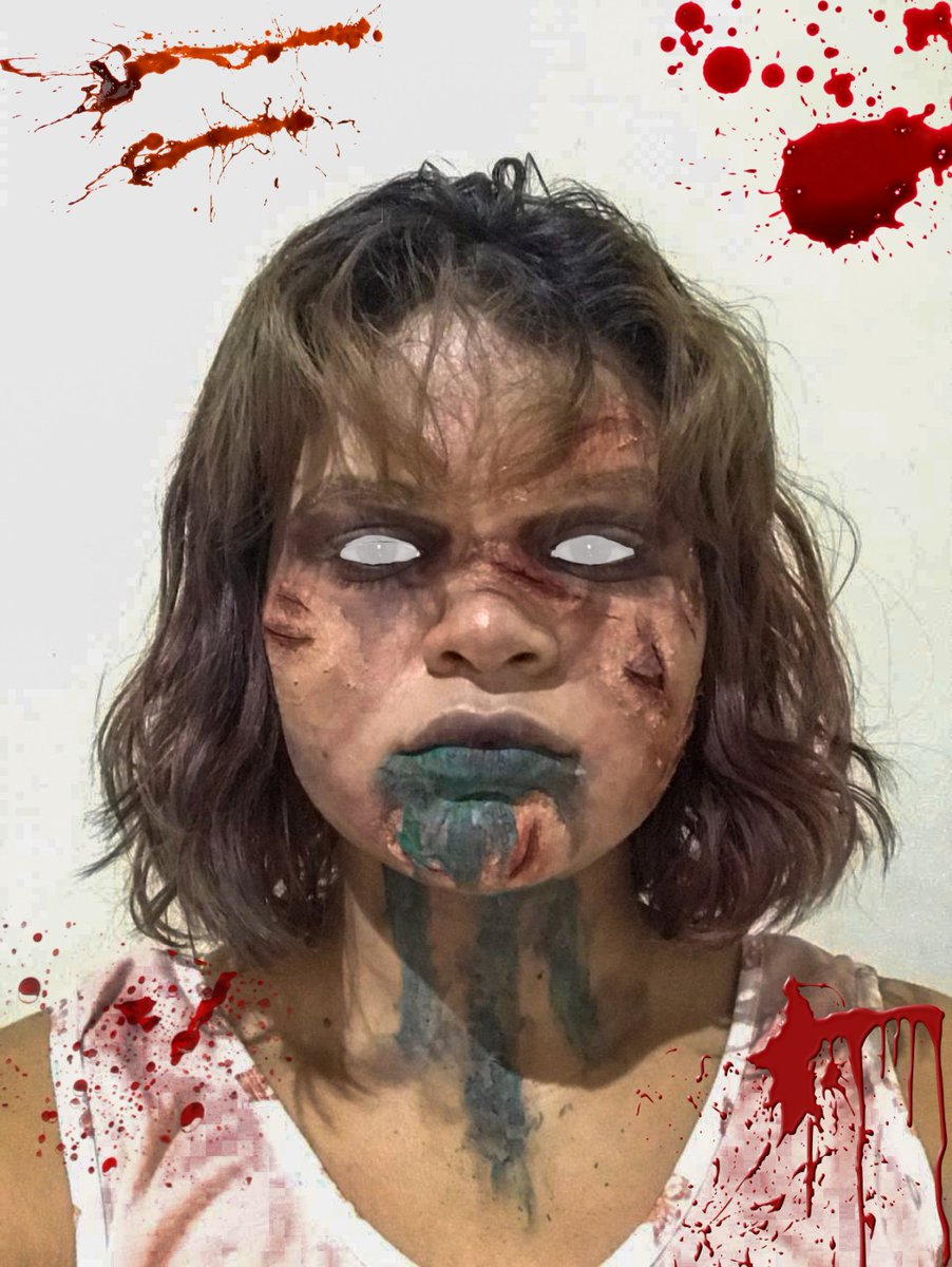 floralashe's tweet image. TW/ gore, fake blood

Hello @LiamPayne I get inspired by your lovely doll to make this makeup to the #LPMakeUpComp 
Hope you like it hehe can't wait to see you soon 💙👻🎃🕸️🕷️