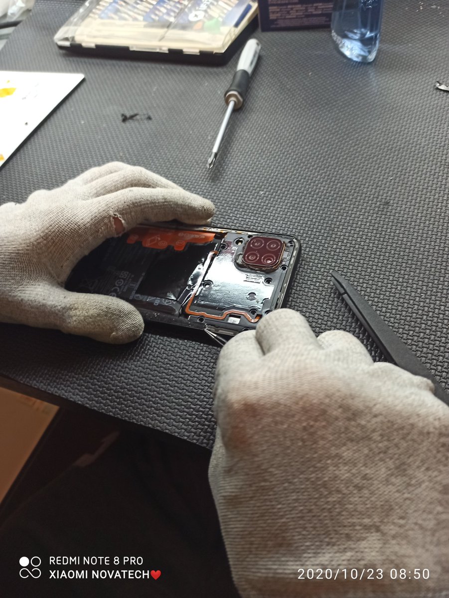 NOVATECHINFORM2's tweet image. Sostituzione display Huawei P40lite

#sostituizionedisplay
#riparazionesmartphone
#p40 #huawei #p40lite
#riparazione