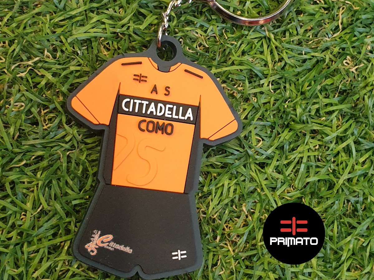 PrimatoSportITA's tweet photo. Affidati a Primato per l'immagine del tuo Club che guarda avanti...
Portachiavi Ufficiale Cittadella Como tecnologia 3D, 
75 anni e non sentirli!
#PrimatoSportItalia #DexeSportEquipment #CittadellaComo1945 https://t.co/kX3oBZAljh