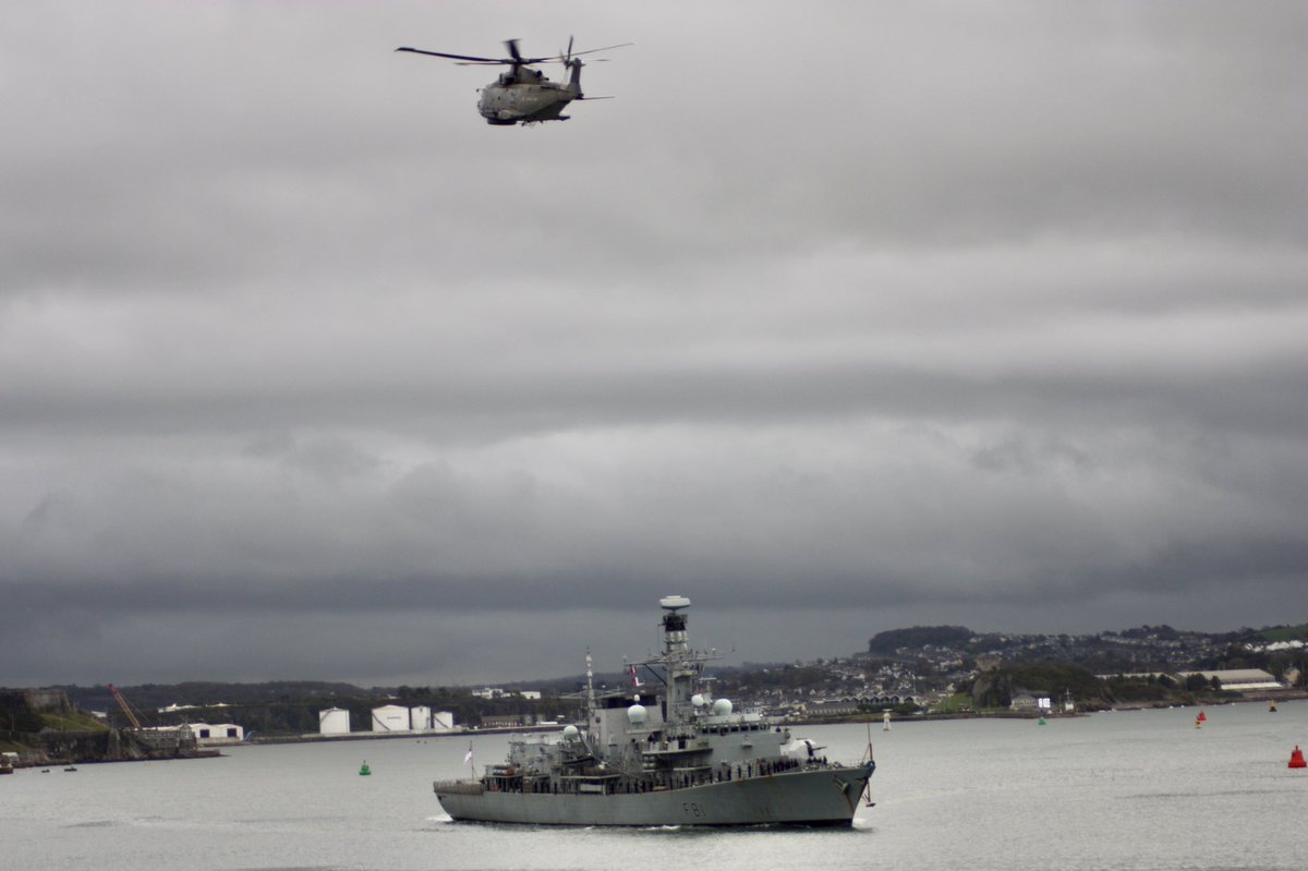 HMS Sutherland F81 returning to Devonport 23/10/20 for LIFEX refit. Due to sail again in 2023 #ReturnOfTheClan @HMSSutherland @NavyLookout @RoyalNavyNews_ @Plymouth_Live @HMNBDevonport_ @WarshipCam @WarshipPorn