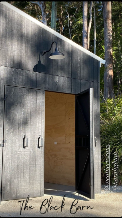 BarnLightAU's tweet photo. We just got a sneaky look at The Black Barn which @kaikonstruct are currently working on with @weathertexaus such outstanding work.

Looks magical against the Australian bush setting 🌳 https://t.co/rb1ER9J2vI