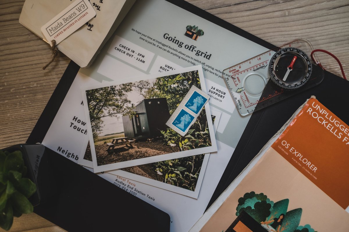 2 postcards. Stamps included.

Write one to yourself to remind you to switch off when you return to city life &amp; one to encourage a loved one to switch off a little.

#escape #recharge #unplug #cabin #unplugged #startup #meditation #digitaldetox #tuneout #relax