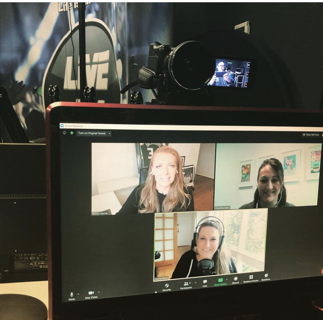 SachaKaluri's tweet photo. Thank you Christina Salvo for a very thought provoking conversation. We discussed parenting, divorce and amicable separation. Her company https://t.co/yIwt3EYIo7 is all about making sure our children come first! What a brilliant concept during divorce. https://t.co/jYNW8hkcWU https://t.co/PuOtg4bxhX