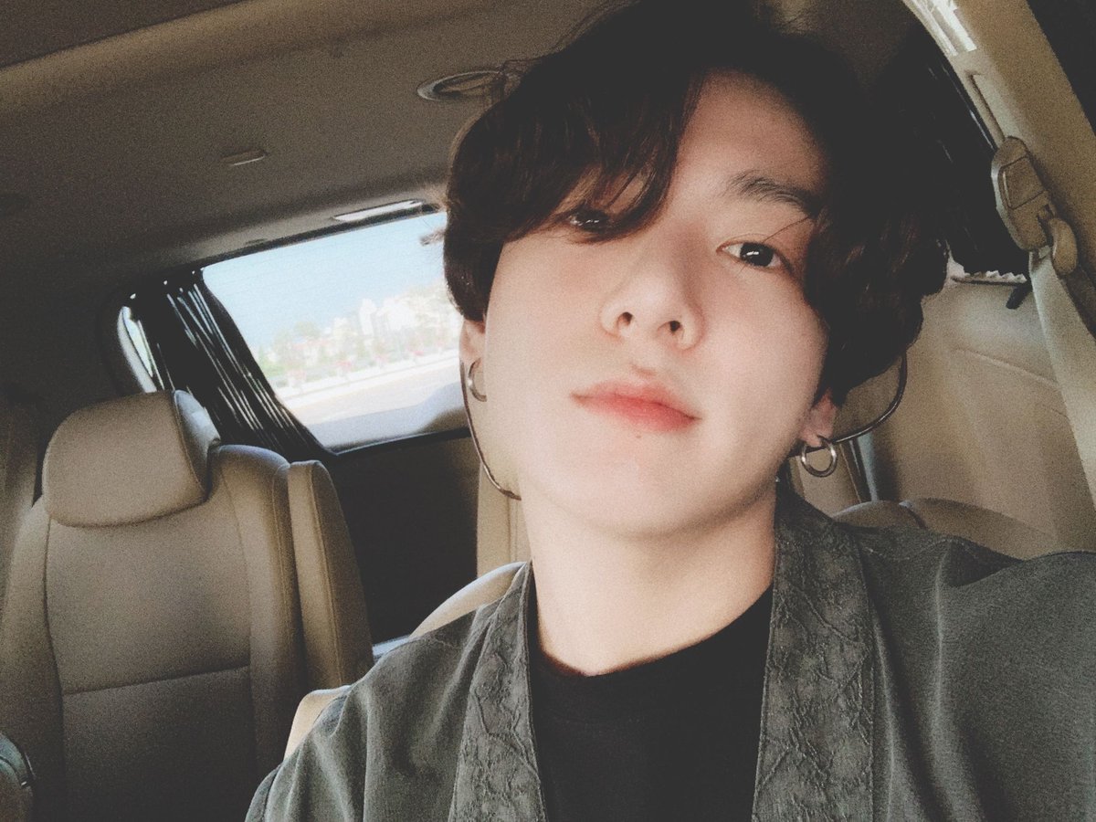 JUNGKOOK'S WEVERSE SELCAS [ for bookmarks] [THREAD]  #TheGroup  #BTS  #PCAs  #PCAs2020  @BTS_twt  RT AND REPLY TO VOTE