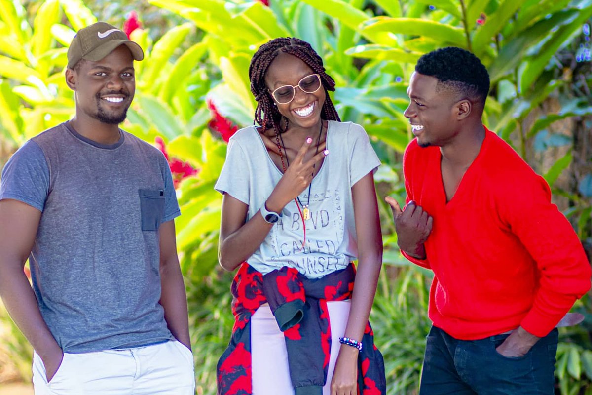 OumacMM's tweet photo. When good people meet, good things happen. You can tell from the smiles that we share something in common https://t.co/ZdbV8qvrqh