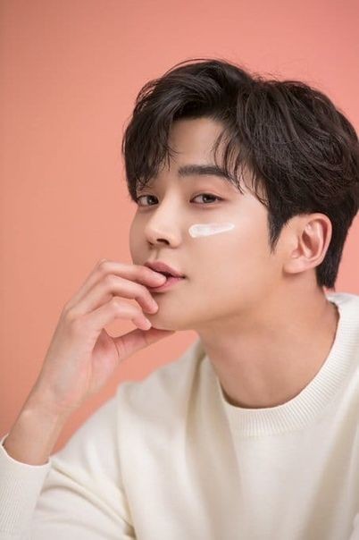 Which kdrama did you meet: #Rowoon 