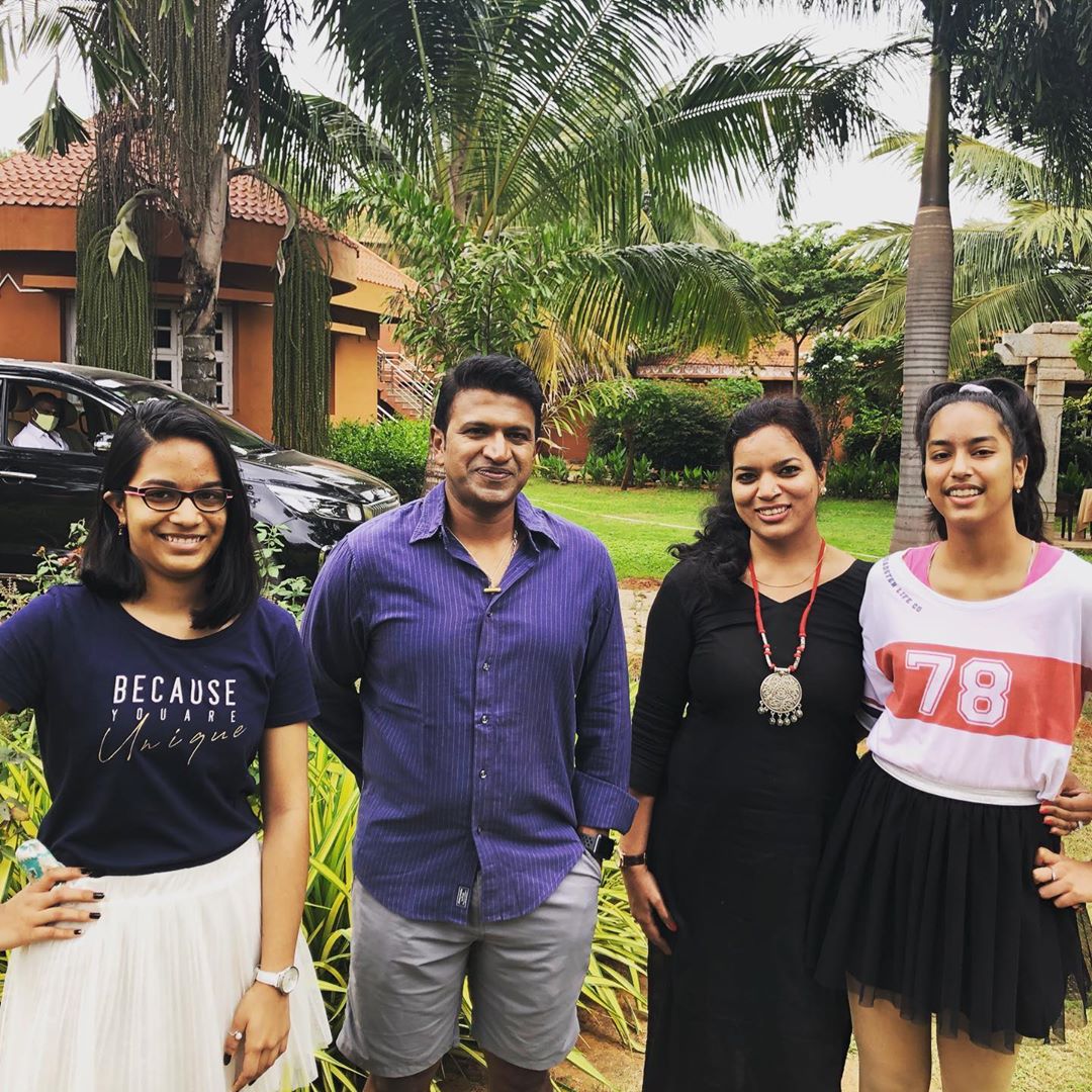 Recent Pic Of PowerStar ❤️
#TheRajkumars #Appu #PowerStar #PuneethRajkumar #MrPerfect
#PowerBoysMysore https://t.co/FWzjE8prGv