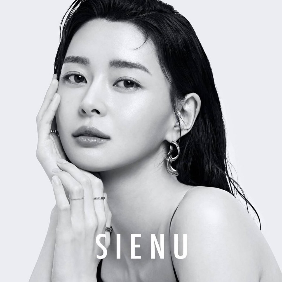 kdramadump's tweet photo. kwon nara for #SIENU ๐ค https://t.co/fFCCqAq5bg