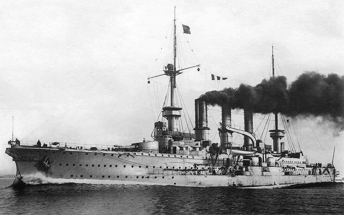 #OTD 1915, German cruiser Prinz Adalbert, built Kiel early 1900s, sunk by British submarine E-8 in Baltic. Torpedo detonated ammunition magazines & destroyed ship. She sank quickly & only 3 men rescued from 675 crew. Was worst #German naval disaster in #Baltic during #WW1. #navy https://t.co/xcLoM0COMx